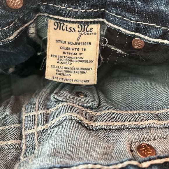 Miss Me Signature Skinny Jeans - Picture 5 of 5